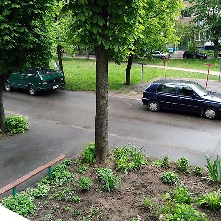 Уютная, Благоустроенная 2-Комнатная Квартира, Wifi Lägenhet Babrujsk Exteriör bild